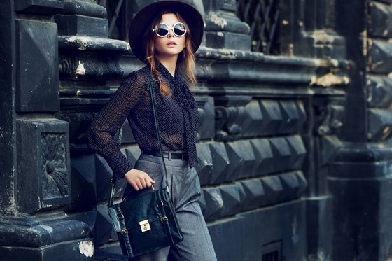 Lila Bjorn: Be smart and shop online…